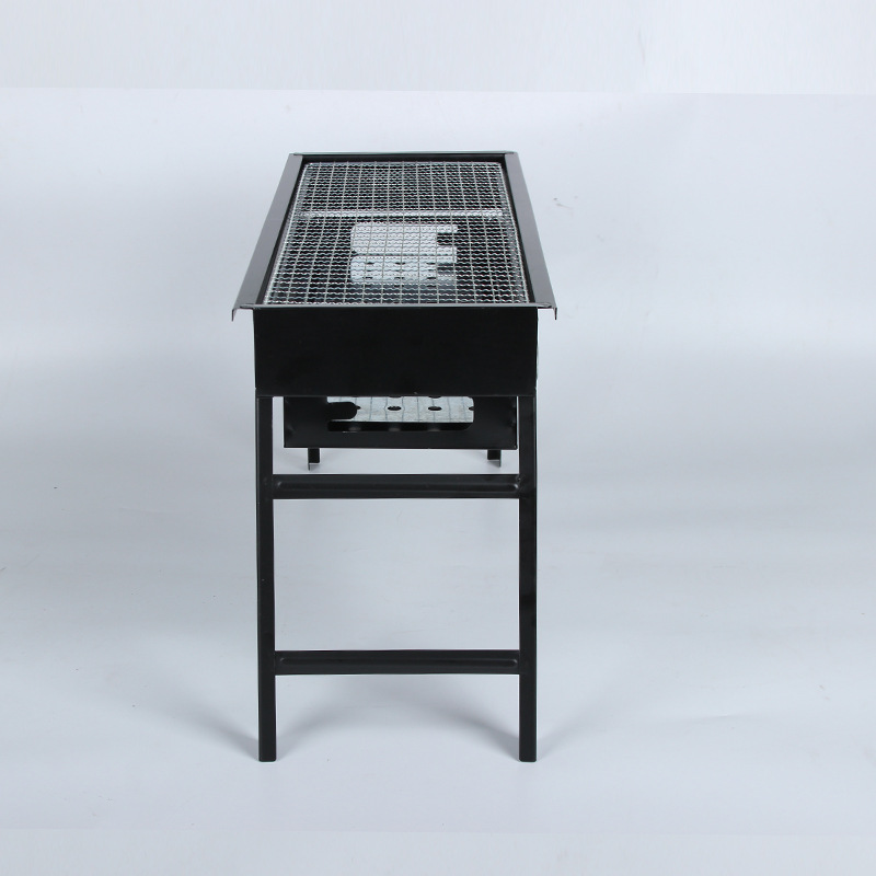 Outdoor smokeless folding barbecue grill, small stove, household courtyard charcoal grill, portable oven, barbecue machine Application Scenario