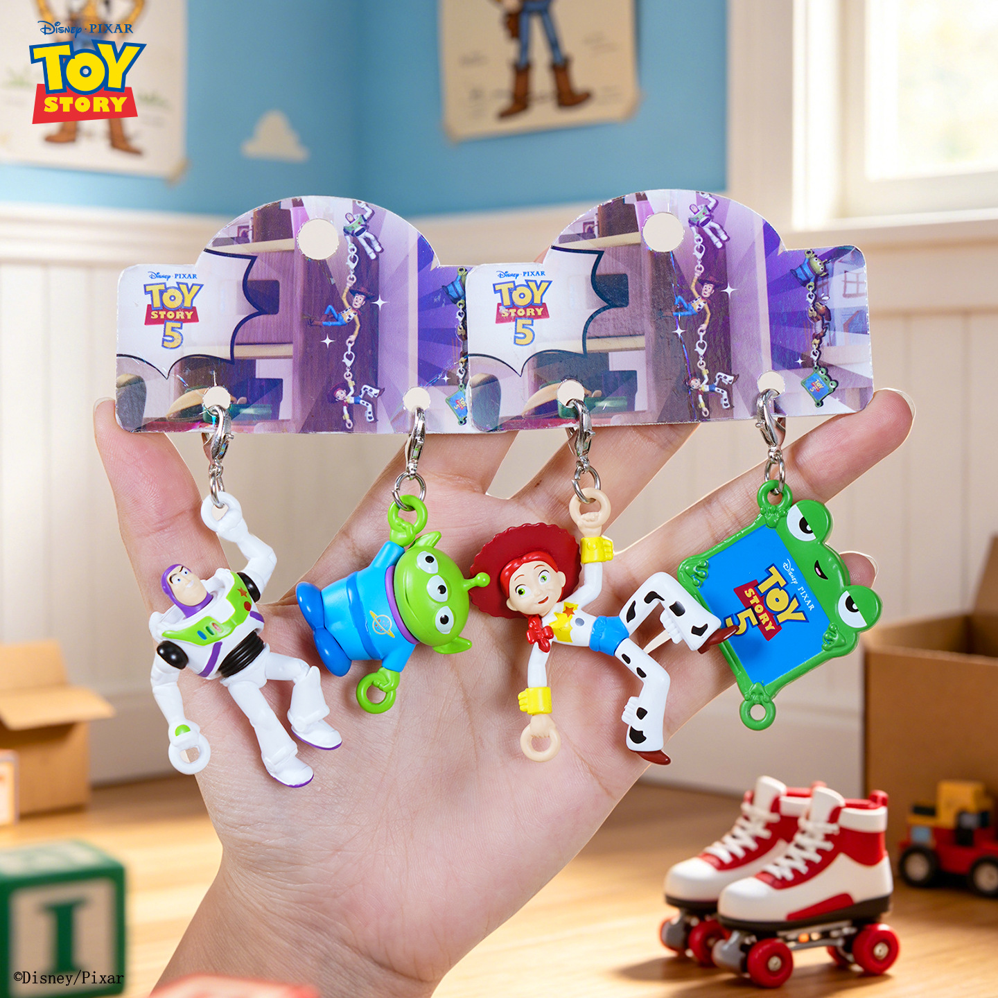 Official Toy Story Buzz Lightyear climbing keychain cartoon cute Woody doll schoolbag pendant Application Scenario