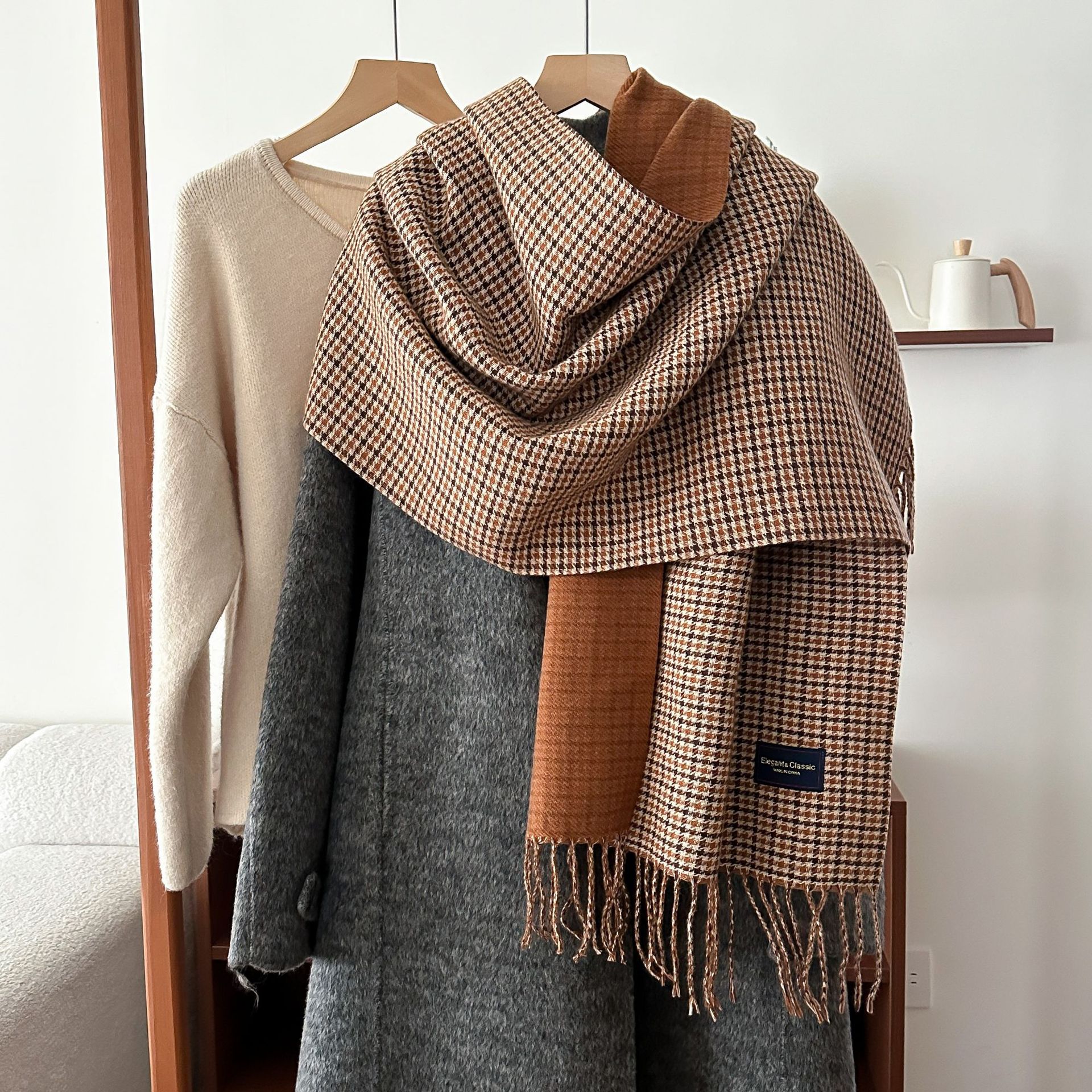 New autumn and winter warm couple and student double-sided checkered faux cashmere scarf, women's Korean version thickened tassel foreign trade scarf details Picture