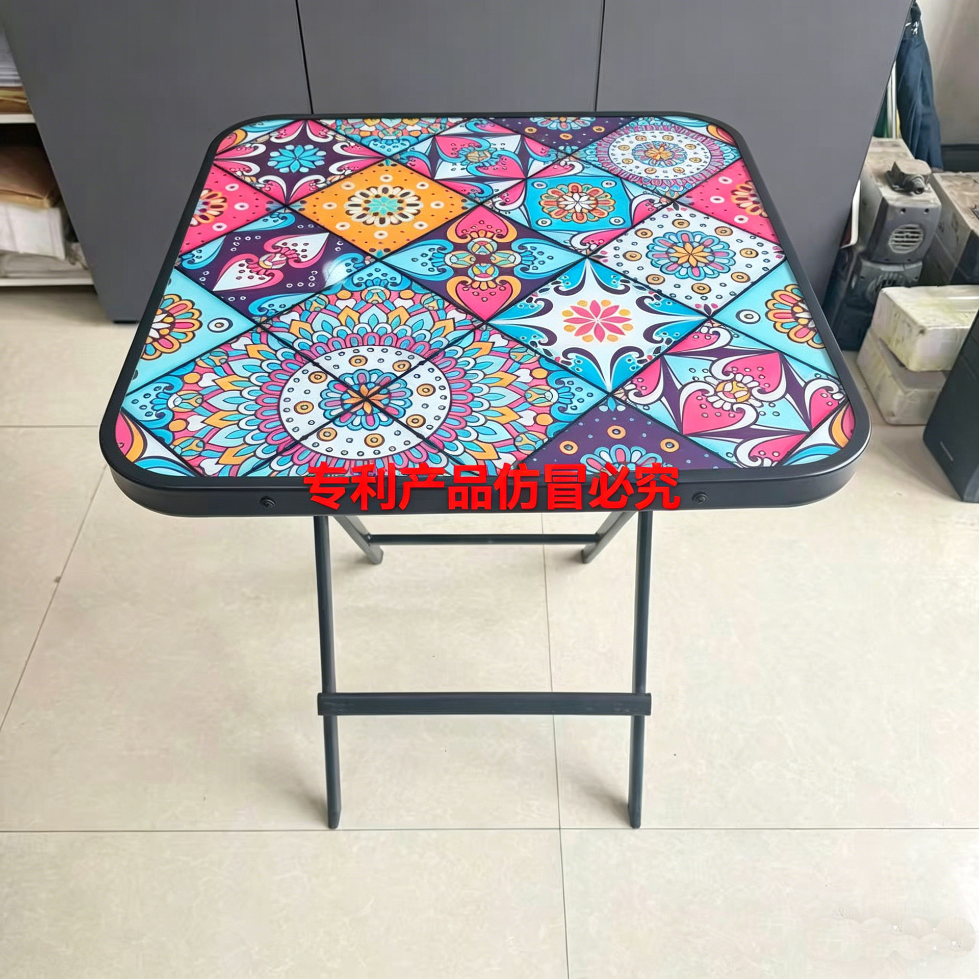 ويمكن تصميم نماذج من طاولات خفيفة في التخييم في الهواء الطلق في الأكشاك المحمولة التي تطوي الطاولات المنزلية details Picture