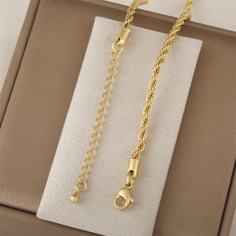 Fashionable, individual and versatile gold-plated twisted chain, simple and elegant anklets, wholesale of cross-border European and American accessories details Picture
