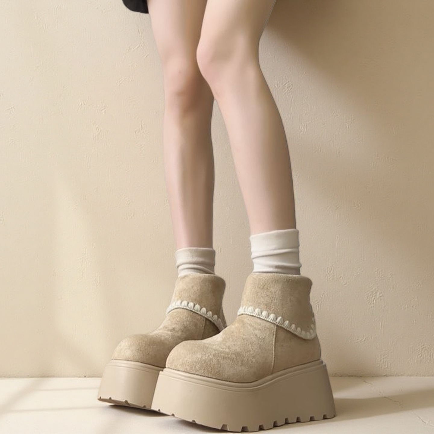 雪地靴/雪地靴女士冬季舒适/女高跟短靴/女士防水徒步鞋/鞋子细节图