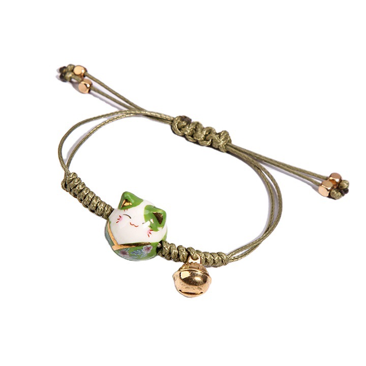 Simple and cute ceramic maneki Neko bracelet, little cat bracelet, fresh and fresh for girls, student woven cat red string bracelet, women's gift Application Scenario