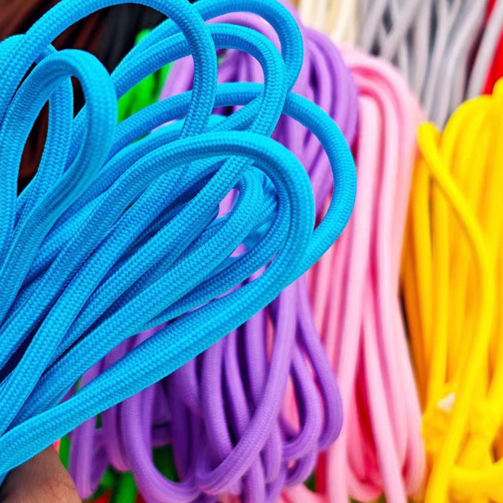 Umbrella rope: 5mm solid color polyester core round rope, wear-resistant miu rope, DI woven pendant, clothing waist and hat rope Application Scenario