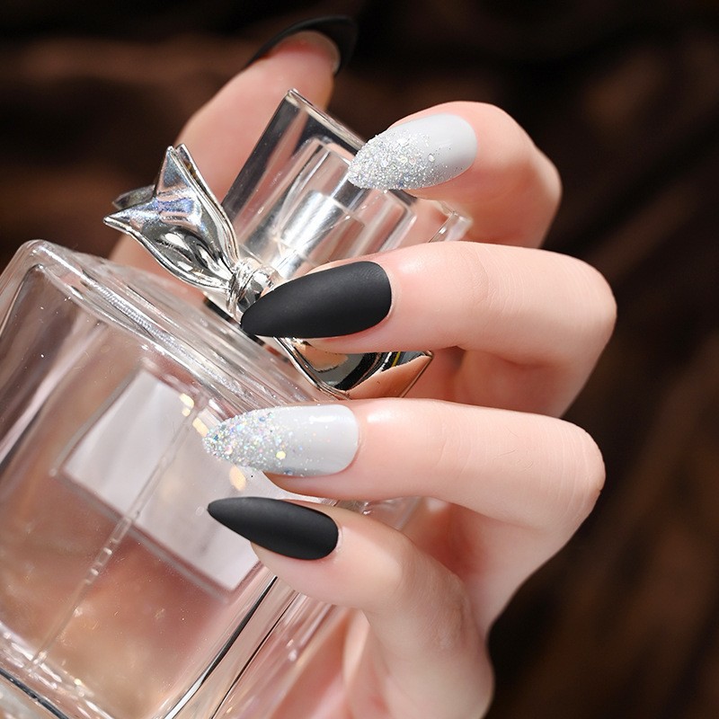 Cross-border exclusive flash pink color-blocking and dazzling nail art, 24 pieces of finished nail art, wearable detachable false nails details Picture