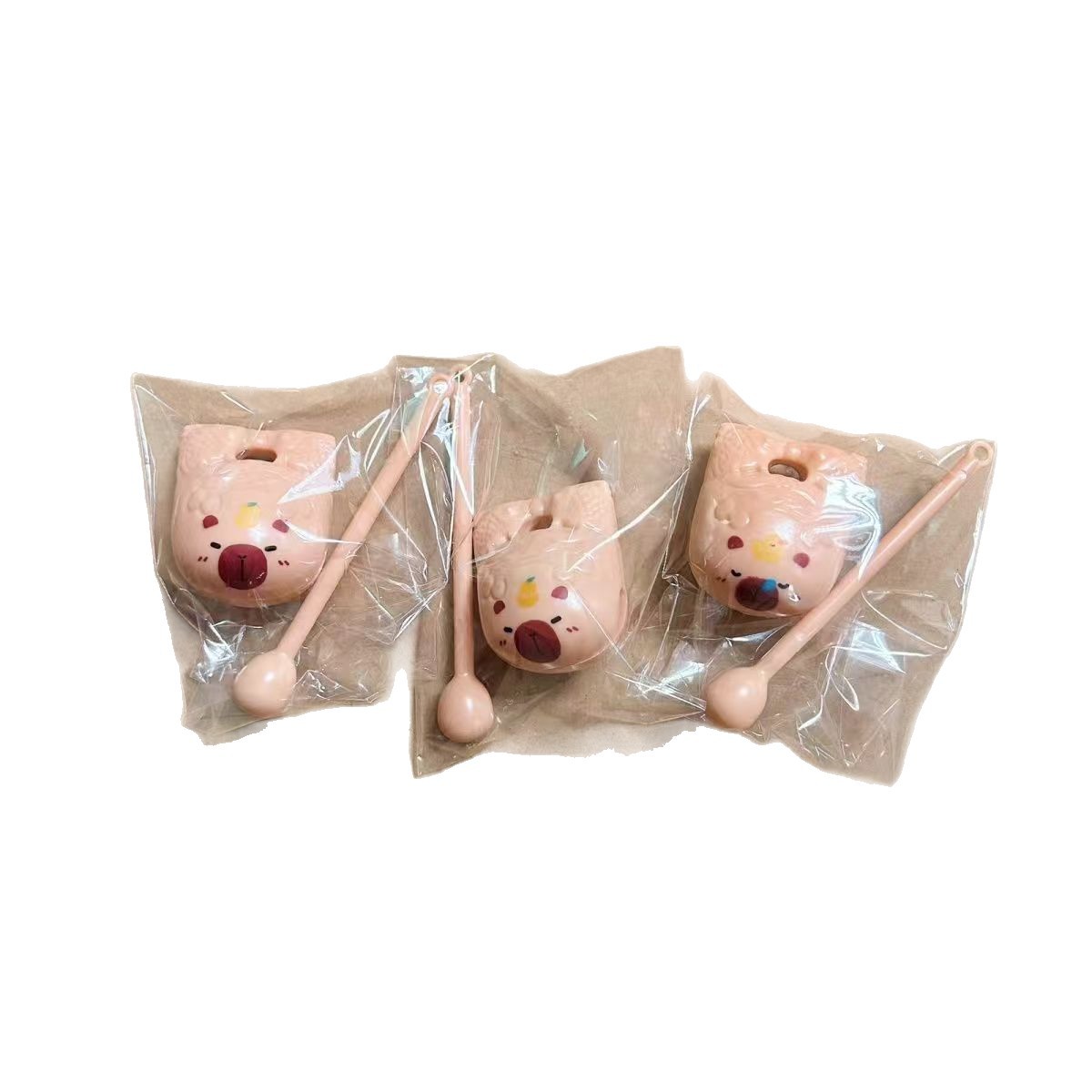 解压功德小木鱼钥匙扣小水豚系列情绪稳定摆件玩具书包挂件饰品白底实物图