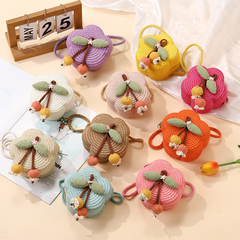 Summer seaside children's bags woven with cute cherries and skirts, vacation straw woven bags, girls' mobile phones, crossbody small bags Application Scenario