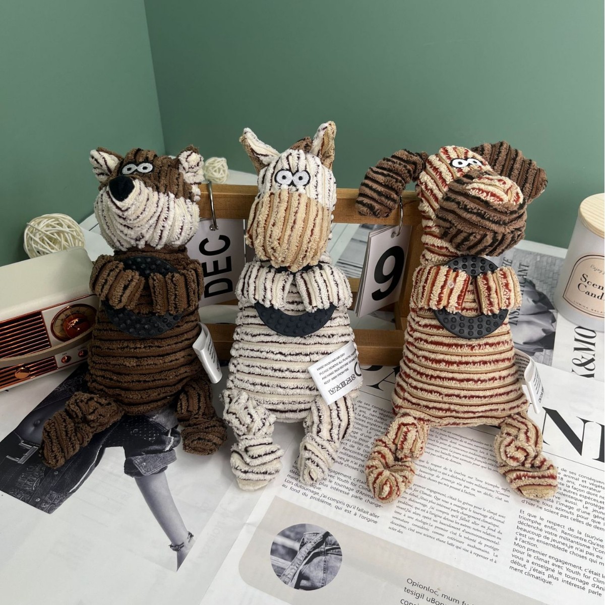 Dog teething rubber ring toy, pet cat and dog chewing sound corduroy plush interactive toy