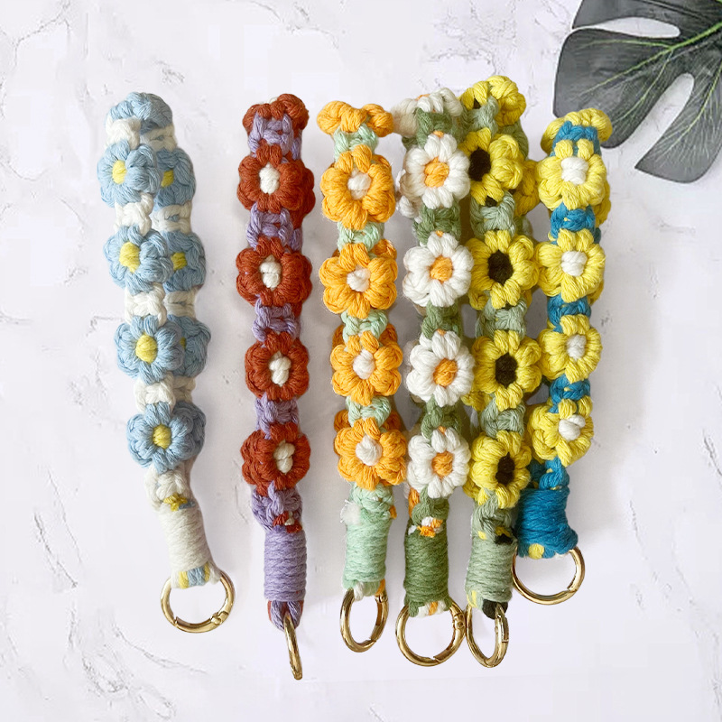 High-end woven keychain, Daisy flower color-blocking key chain, bracelet, pendant, mobile phone chain, Bohemian style