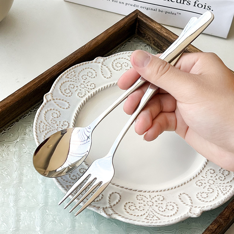 Jieyang 304 stainless steel spoon, high appearance level, long-handled large spoon, ice cream stirring, dessert small spoon, spoon Application Scenario