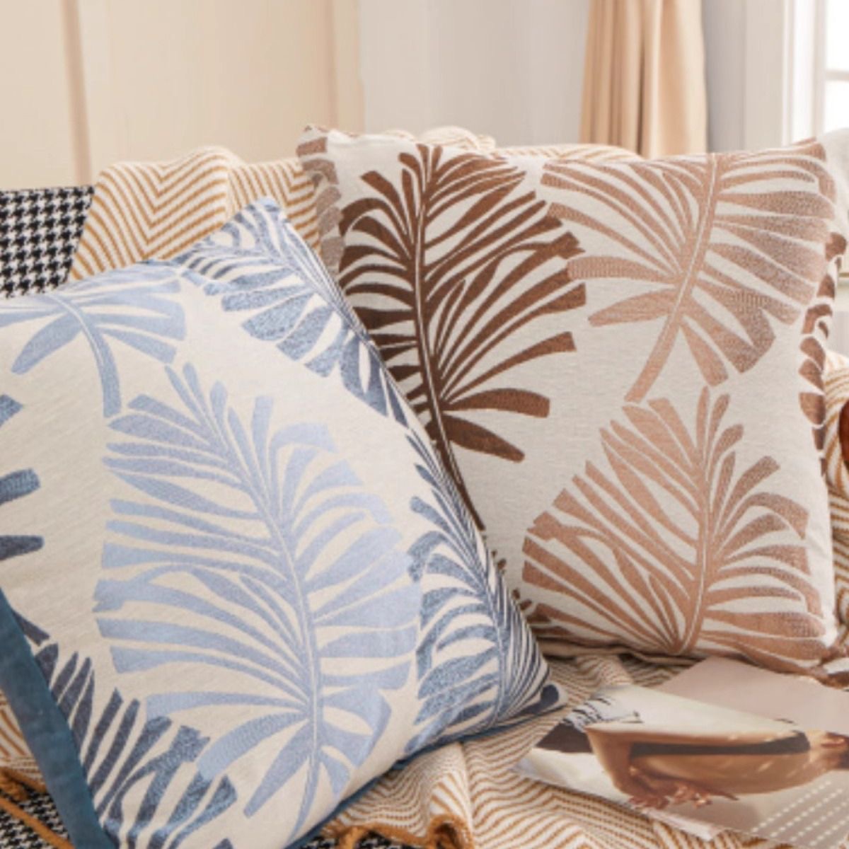 Simple linen, large leaf jacquard fabric, pillowcase, cushion, fabric sofa, pillow, living room, office details Picture