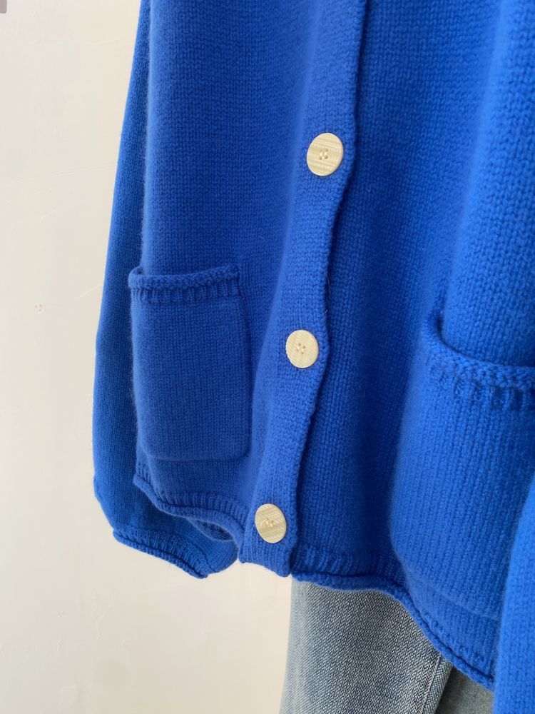 Sanlida Dikailin blue knitted cardigan sweater jacket for women's early spring, with a unique design sense and blue lantern sleeves Application Scenario