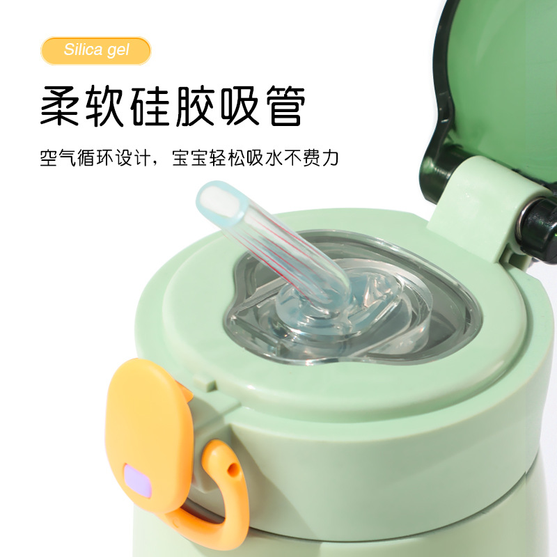 Customized children's straw cups, insulated cups, men's and women's jumping cups, portable and simple casual cups, and student sports insulated cups Application Scenario
