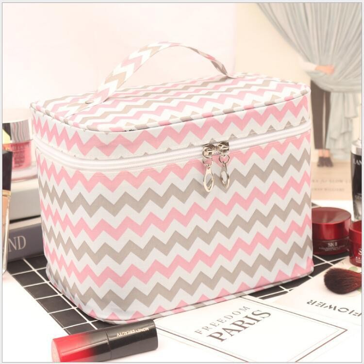 Large-capacity waterproof travel, fresh and cute, portable hand-held makeup brush, cosmetics storage, fashionable ins makeup bag Application Scenario