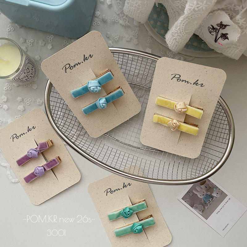 Autumn and winter velvet rose one-piece hair clip, simple and retro children's hair clip, sweet baby side fringe bangs clip for girls details Picture