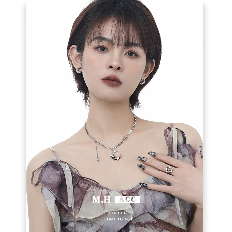 Original Scarlet Moon series necklaces with a unique and cool touch, niche design, collarbone chains, and fashionable and trendy necklaces wholesale Specification image
