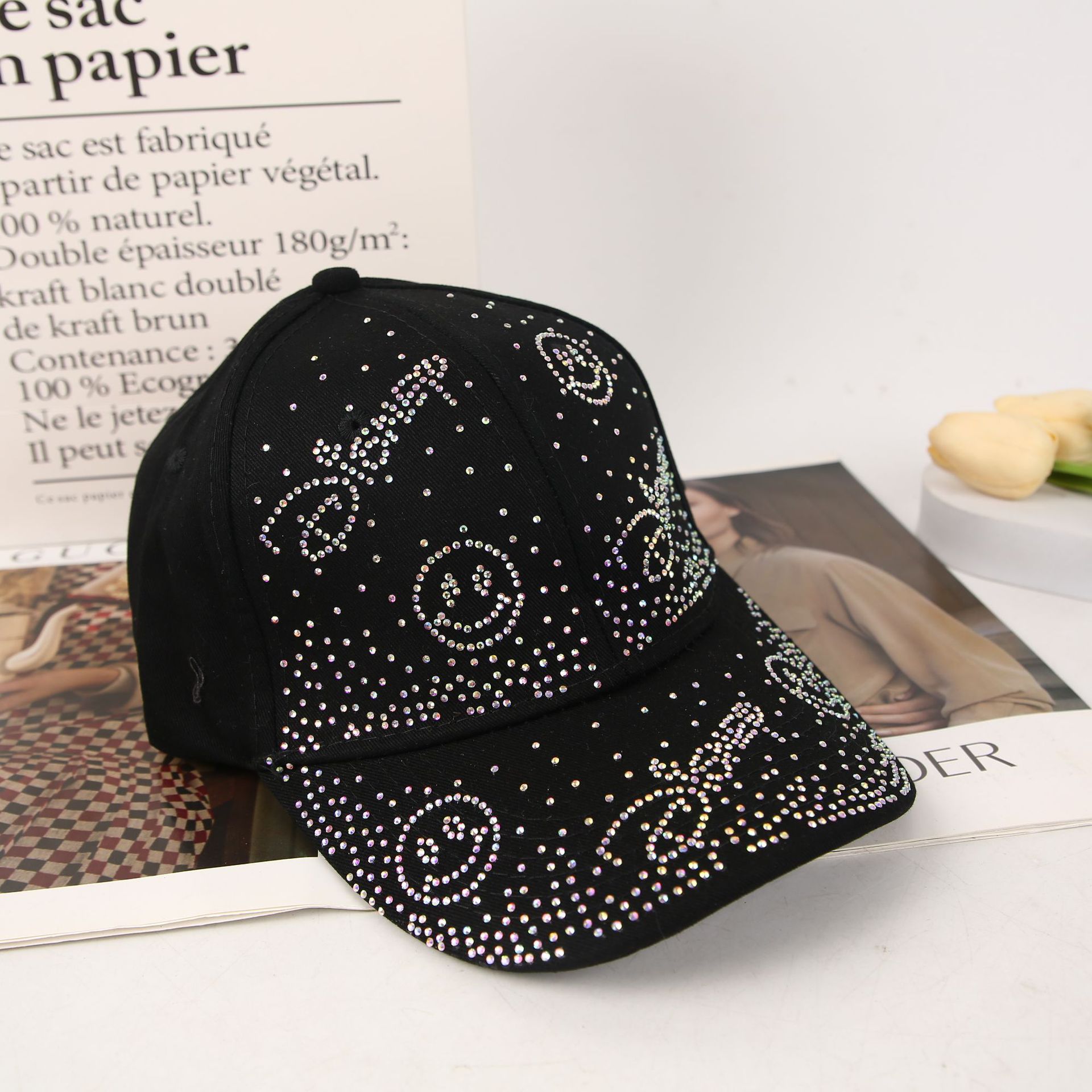 New fashionable embossed diamond letter baseball cap for women, Korean-style casual and versatile sunshade baseball cap, outdoor sports sun protection cap