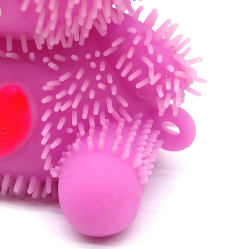 Simulated small animals for release and stress relief, kneading fun children's soft rubber toys for stress relief, heart-shaped flour, furry bear details Picture