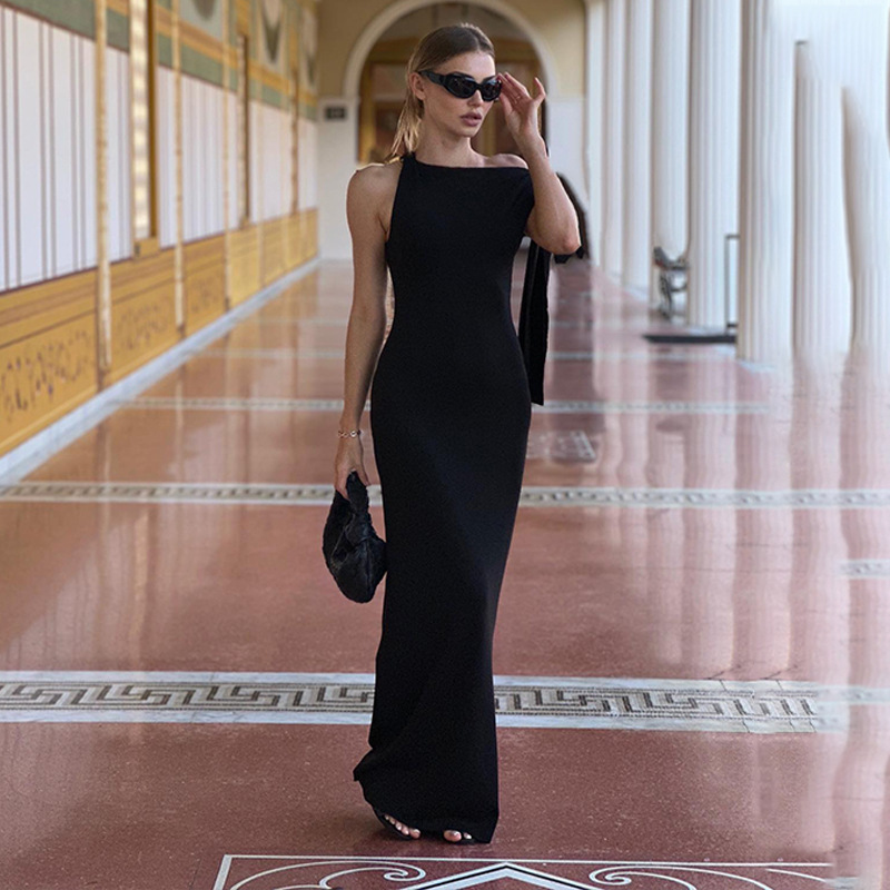 吊带裙性感/女装/裙子面料质感/白色连衣裙/连衣裙细节图