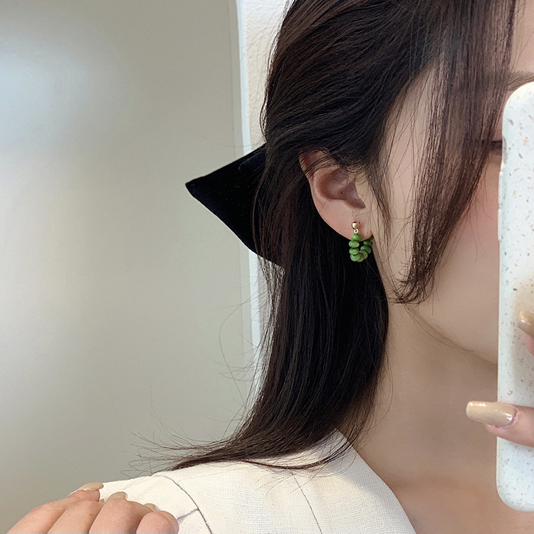 清新甜美风牛油果绿耳钉新款潮流耳饰女小众春夏百搭串珠耳针饰品