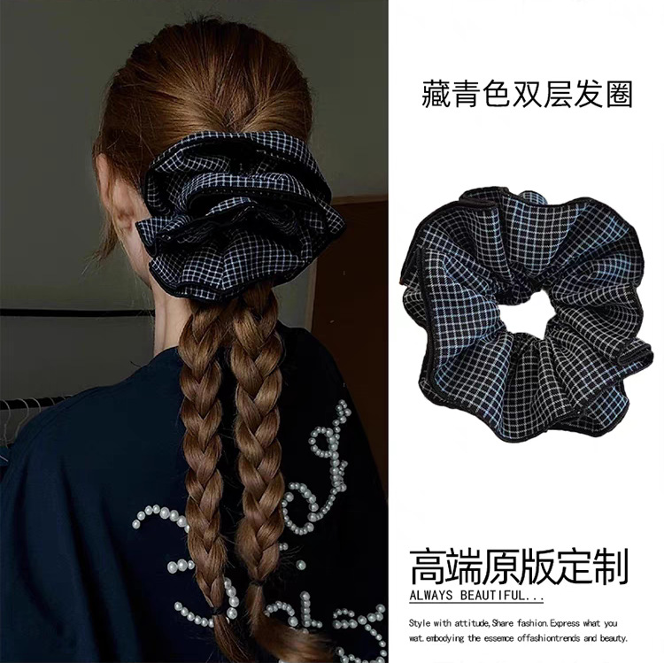 The same black checkered double-layer large intestinal hair band, oversized hair flower, Korean-style hair tie and low ponytail headwear as Zhao Lusi and Xu Yan Application Scenario