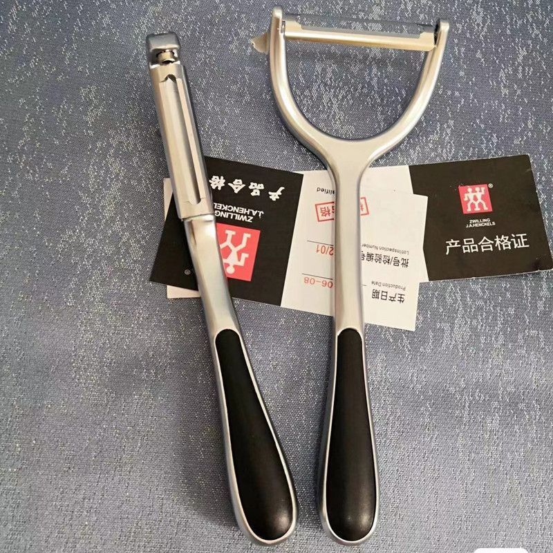 德国不锈钢削皮刀厨房家用去皮神器水果蔬菜瓜果刨削不锈钢削皮刀 Application Scenario