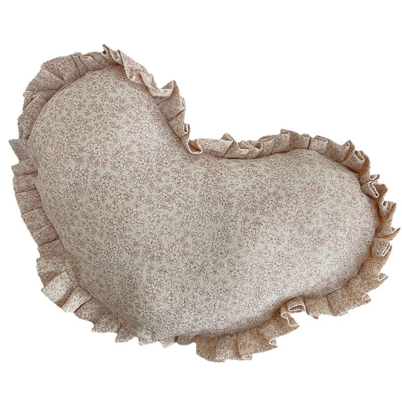Spring new Korean-style small floral heart-shaped pillow, children's ins style comfortable baby pillow, room decoration Item Picture