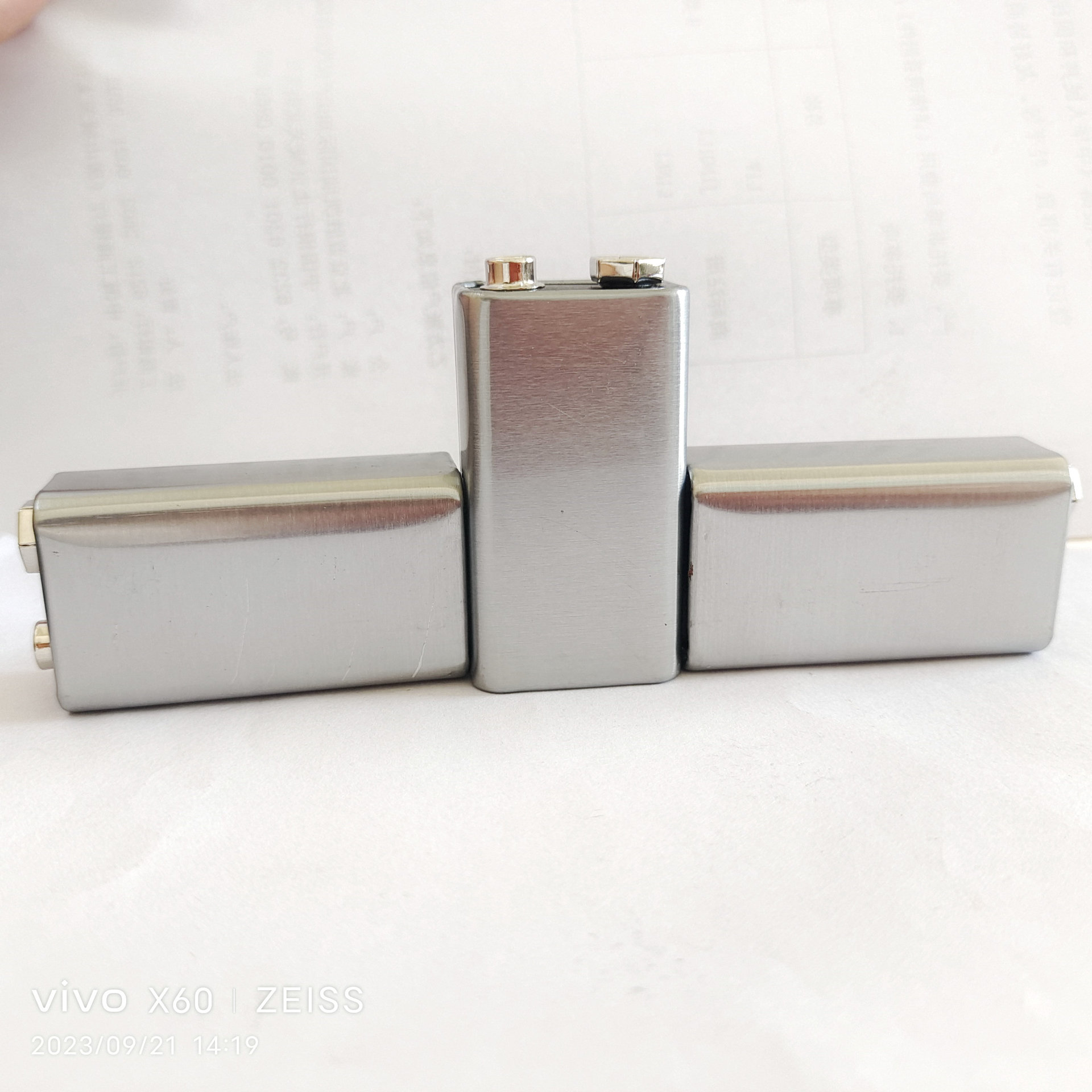 碳性电池碱性电池1.5伏装20节装家用电器电池产品图