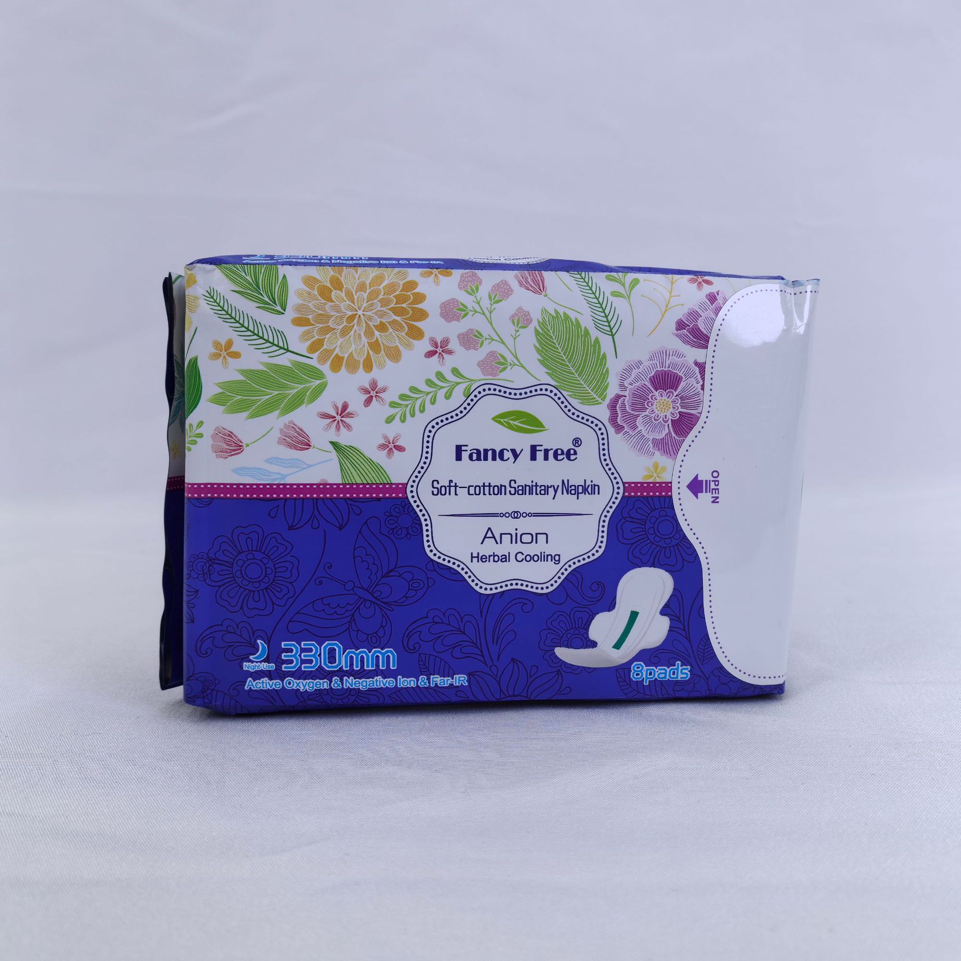 Fancy Free透气卫生巾超薄瞬吸铝膜袋出口装日用夜用姨妈巾白底实物图