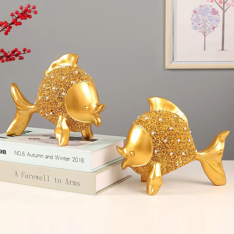 Every year, there are fish-bringing wealth ornaments. The light luxury entrance hall, living room, TV cabinet, wine cabinet, and office desk decorations are all exquisitely handcrafted