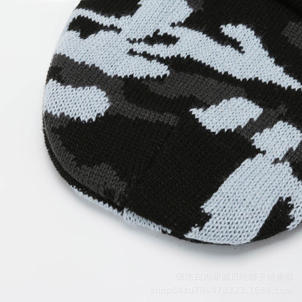 Men's winter woolen hats with thickened fleece for warmth and warmth, knitted hats, and women's fashionable Korean-style camouflage hats with ear protecters Specification image