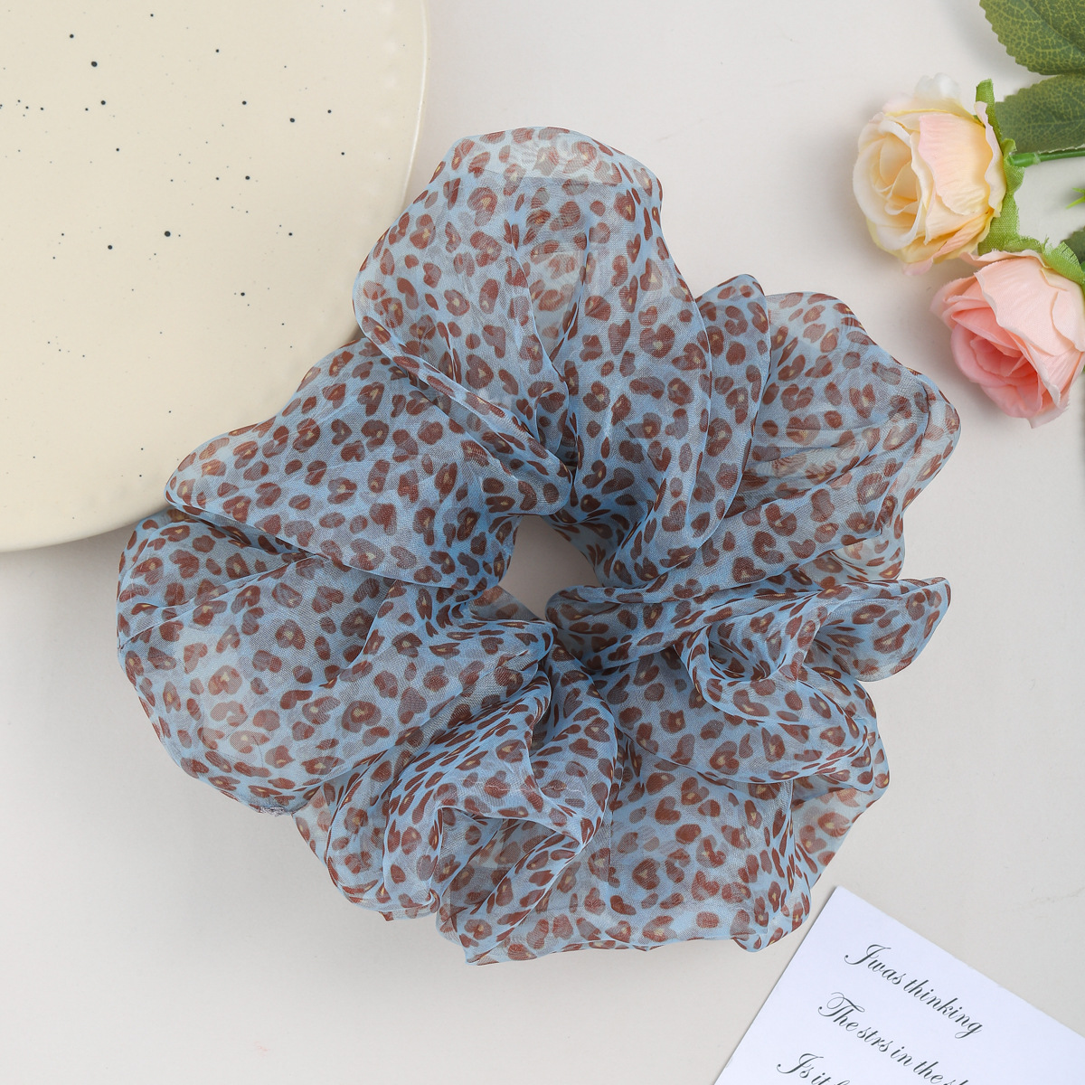 Large leopard print large intestine hair band, organza bun, sweet and cool, spicy girl hair tie, ponytail, flower hair accessory, no atmosphere Application Scenario