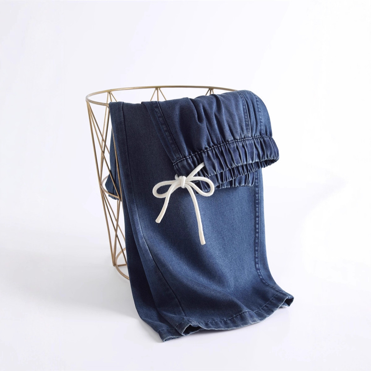 (Tencel wide-leg jeans) Autumn new style retro drape slimming versatile lace-up jeans pod pants Application Scenario