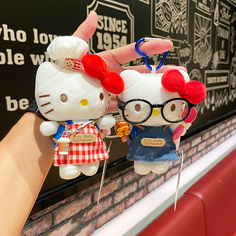 hellokitty plush figurines, official Hello Kitty small pendants, cute chef hats, aprons, bags, pendants and dolls details Picture