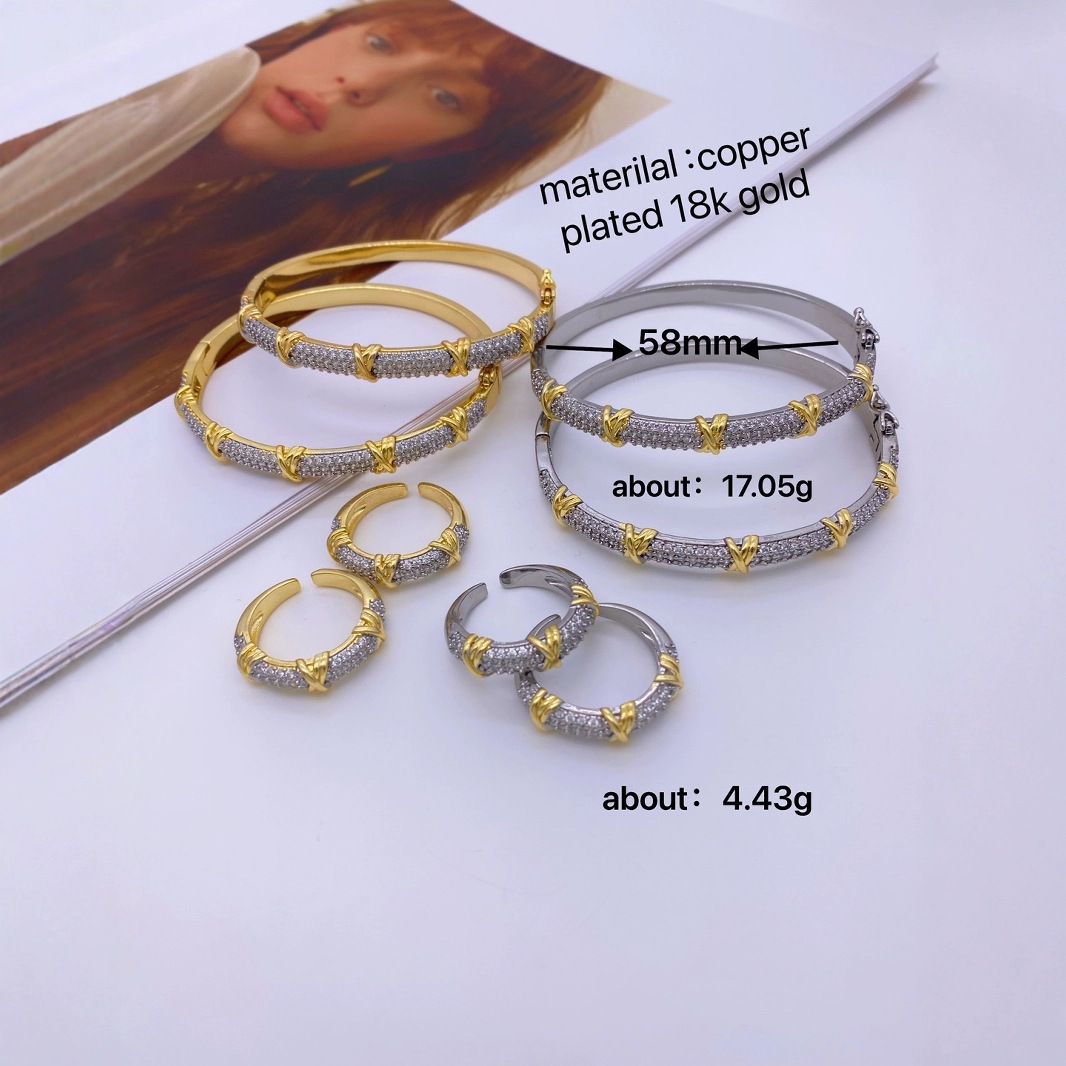 Wholesale of Korean ins Zircon bracelets with a niche creative and simple design sense, French light luxury and high-end jewelry Specification drawing