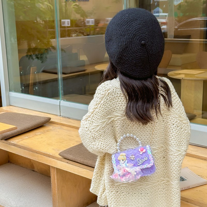 Pink, purple and beige pearl handle mini bag with bow decoration, fashionable and small handbag, trendy and versatile for women Application Scenario