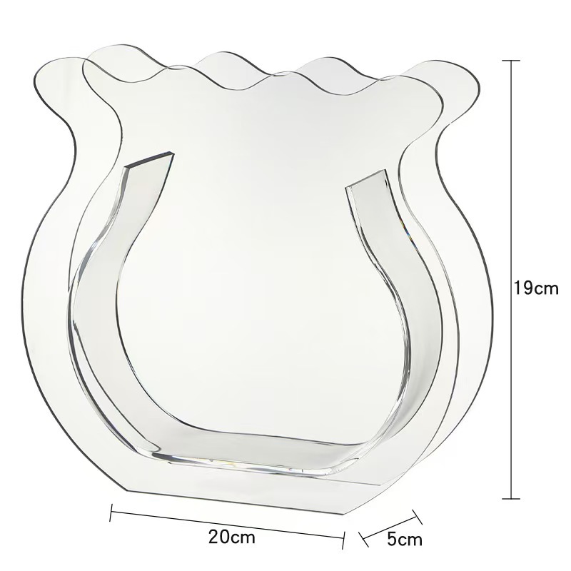Wholesale of Nordic-style acrylic vases, dried flowers and fresh flowers for the living room, simple mirror ornaments, household tabletop fish tanks Application Scenario