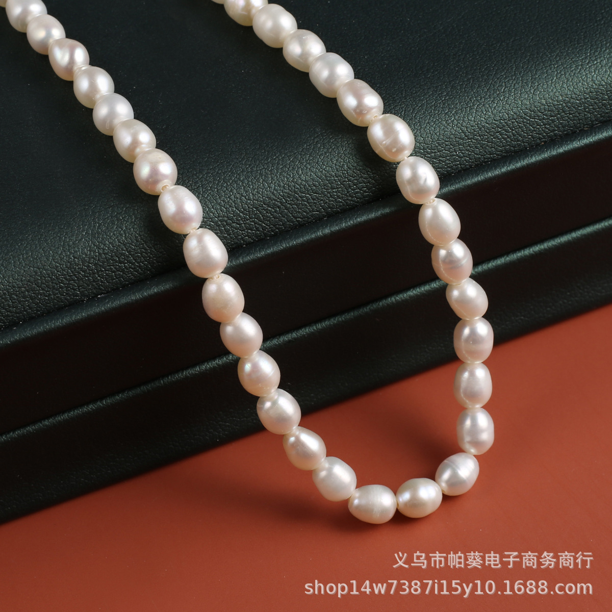 Natural freshwater pearl rice beads DIY jewelry accessories, handcrafted jewelry necklaces, wholesale and production Application Scenario