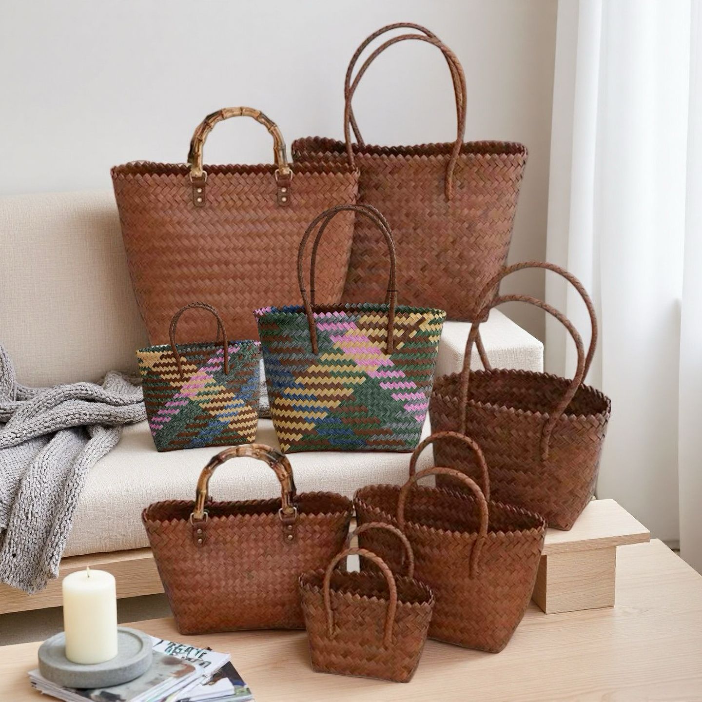 Cross-border bamboo weaving bag, rattan weaving handbag, straw weaving bag, bamboo joint bag, retro pure hand-woven bag, vegetable basket, simple and versatile single-shoulder bag, hand-woven bamboo weaving bag Application Scenario