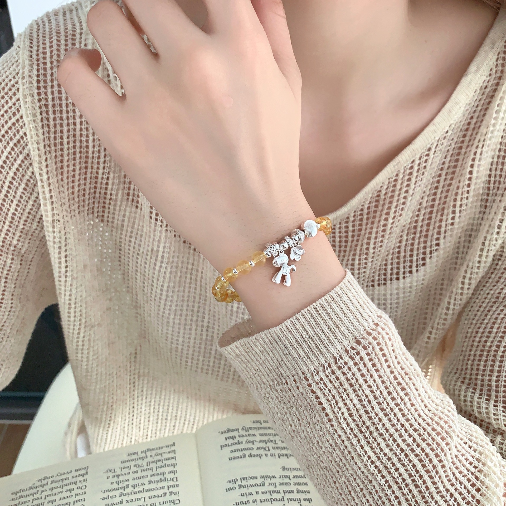s925 sterling silver 12.2 citrine bracelet, a trendy design with cat-eye round beads, exudes a sense of fashion and sophistication Specification image