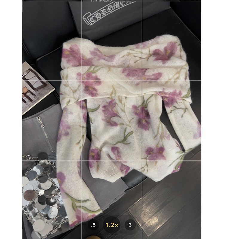 One-shoulder printed knitted sweater for women, French style, sweet and spicy spring new soft, off-the-shoulder, versatile base layer