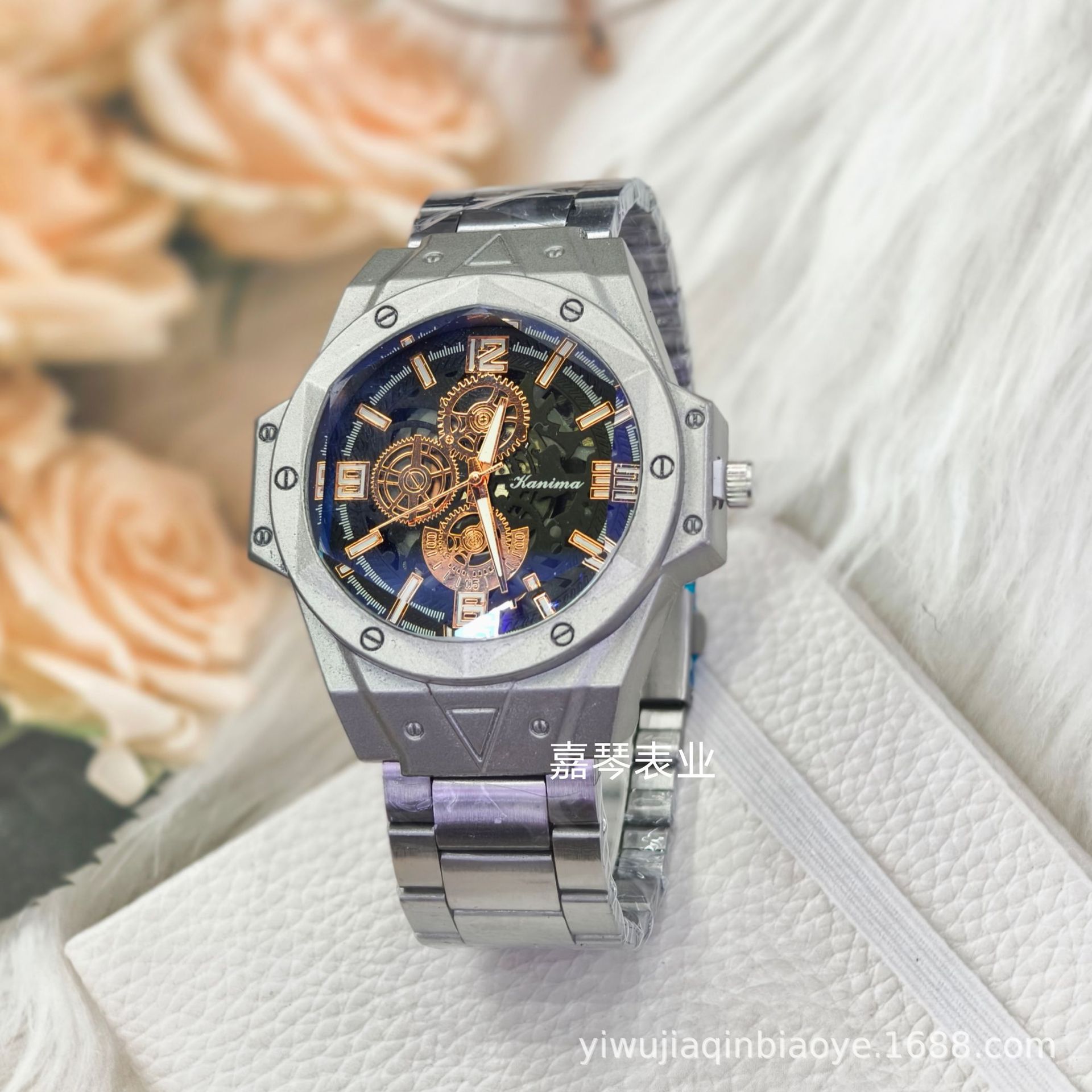 Cross-border foreign trade, European and American style men's fashionable and casual silver skeleton mechanical imitation watch, steel band watch Royal Oak Application Scenario