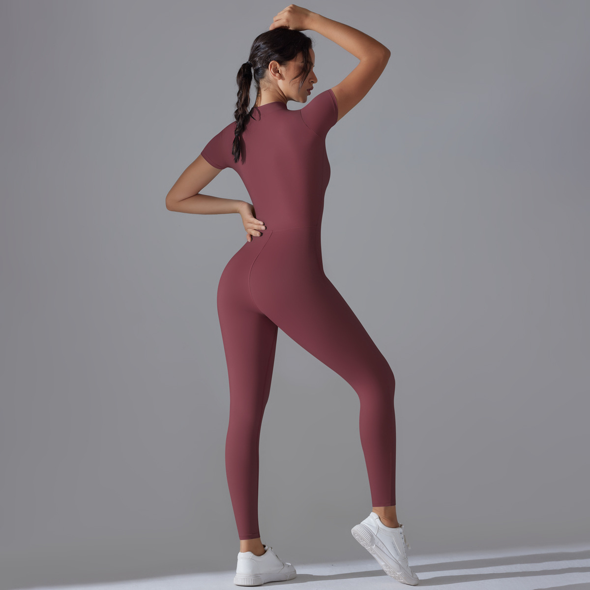 European and American nude zipper short-sleeved yoga suit one-piece suit, quick-drying breathable outdoor sports tight one-piece suit, fitness suit Specification drawing
