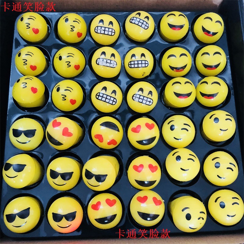 发光草莓戒指灯led荧光戒指手指灯发光玩具儿童地摊货源厂家批发