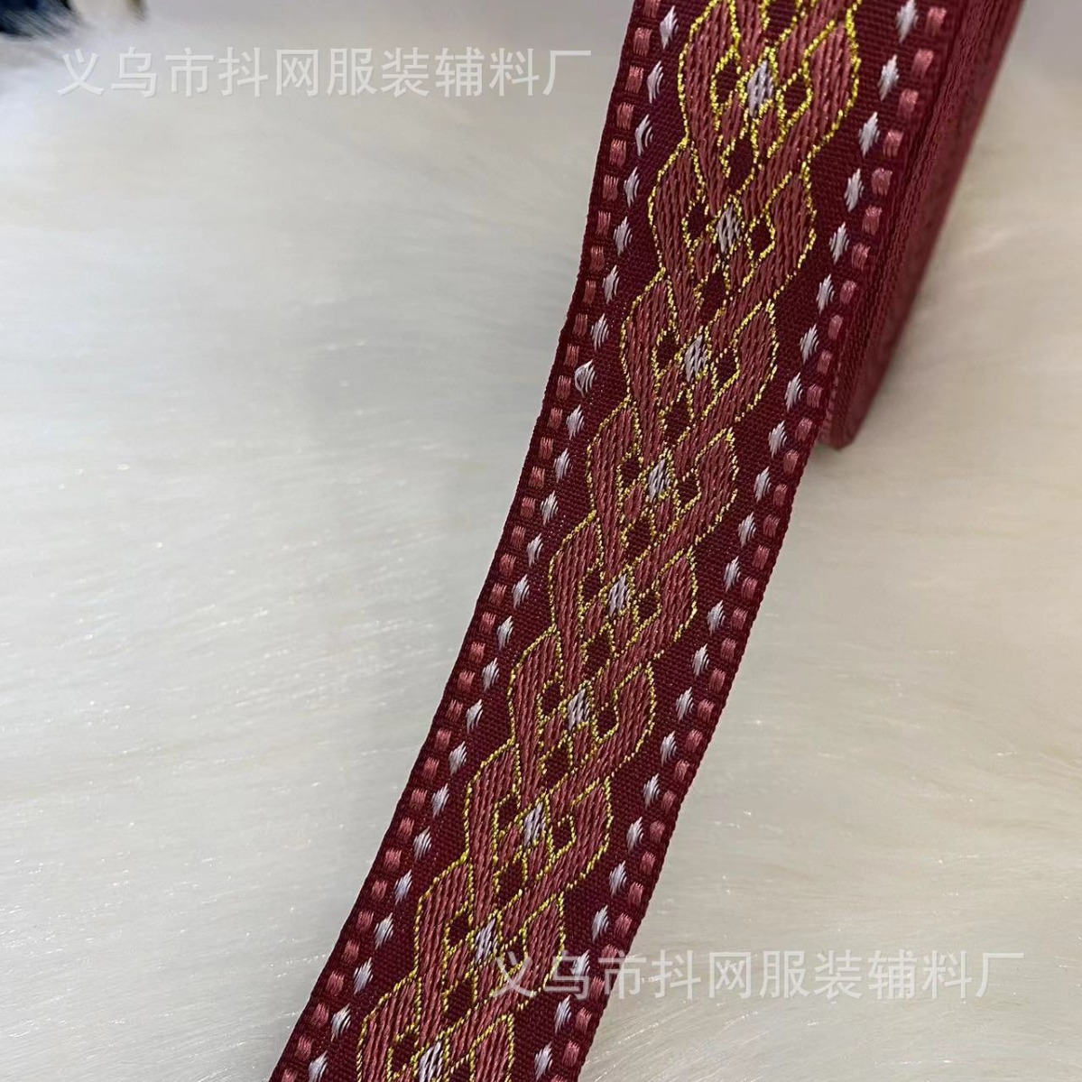 3cm Ethnic-style embroidered jacquard diamond-shaped webbing DIY nylon bow headwear lace clothing, retro ethnic style Application Scenario