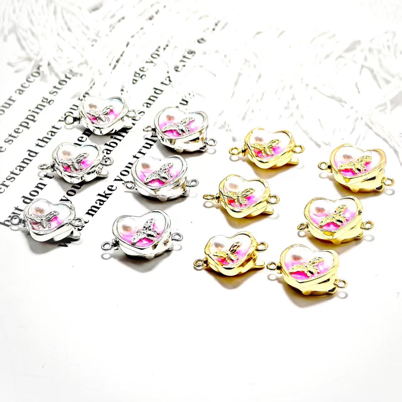 Retro oil paint-style flower intaglio clasp for jewelry accessories, simple and light luxury, vintage French oil-dripping clasp, high-end matching Application Scenario