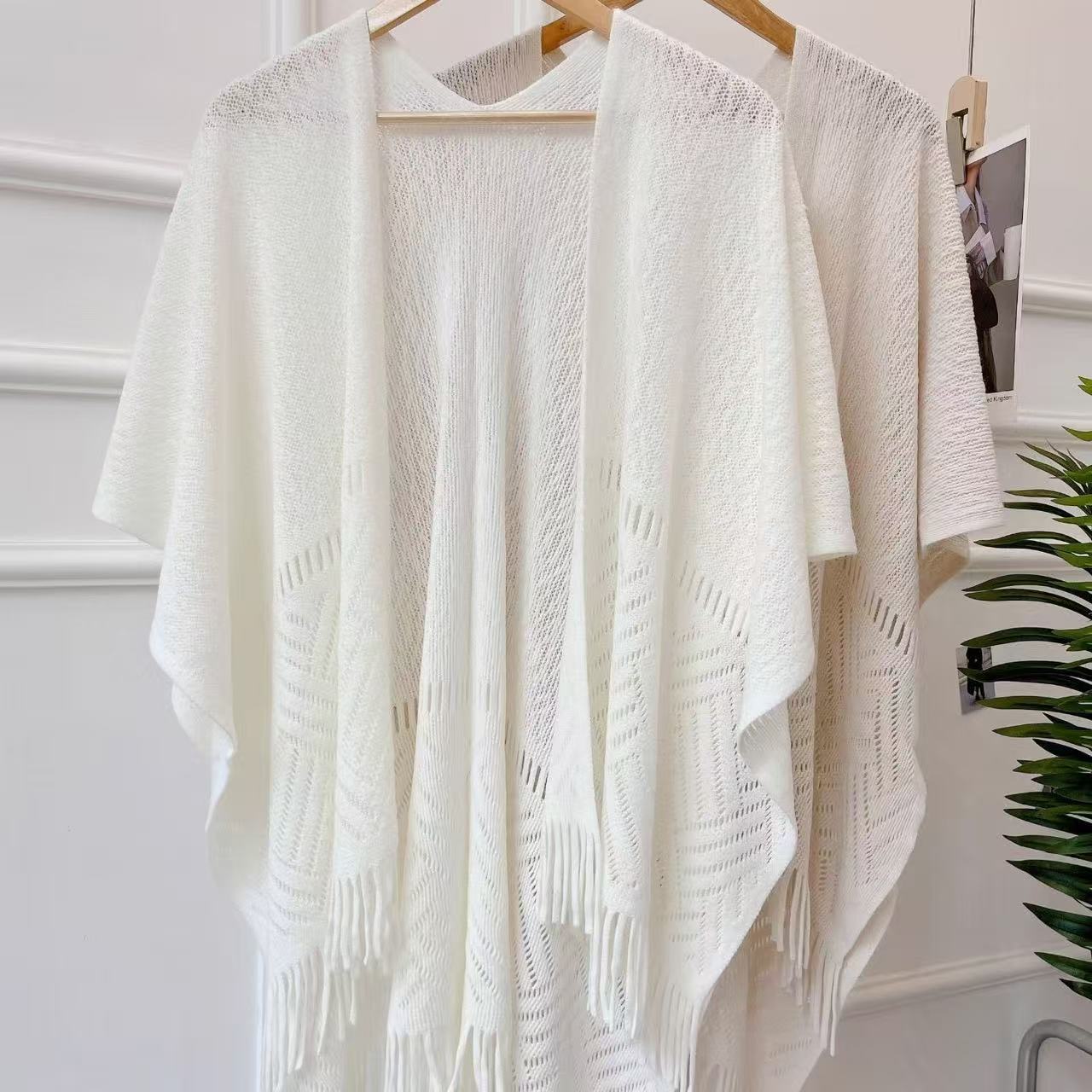 One-piece consignment for air-conditioned rooms in 2025, thin office summer shawl, women's hollowed-out autumn and winter fashion outerwear, cheongsam, white cape style, street stall wholesale Application Scenario