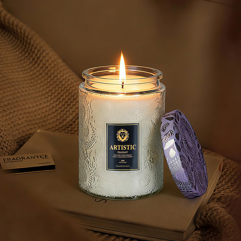 The source factory processes and customizes large-capacity embossed glass cups, scented candles, and handcrafted soy wax for odor removal across borders Application Scenario