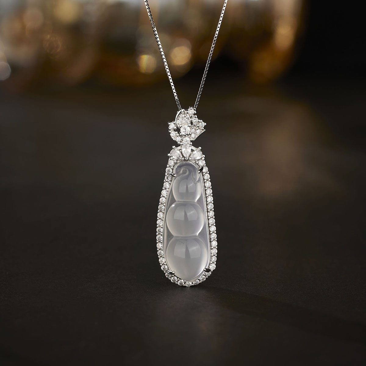 New Chinese-style "Fu Dou" pendant for summer, set with ice-transparent natural white chalcedony, green bean necklace for women details Picture