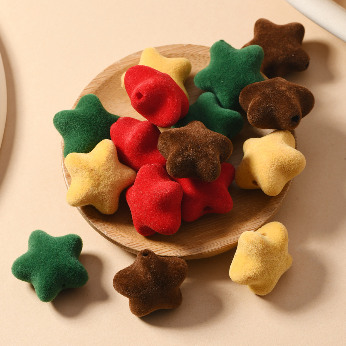 diy jewelry accessories, velvet three-dimensional star, red star velvet surface, Christmas beads, loose beads, mobile phone chain, New Year materials details Picture